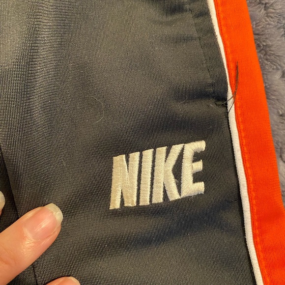 EC boys Nike track sweat suit in grey and orange sz5 - Picture 13 of 13